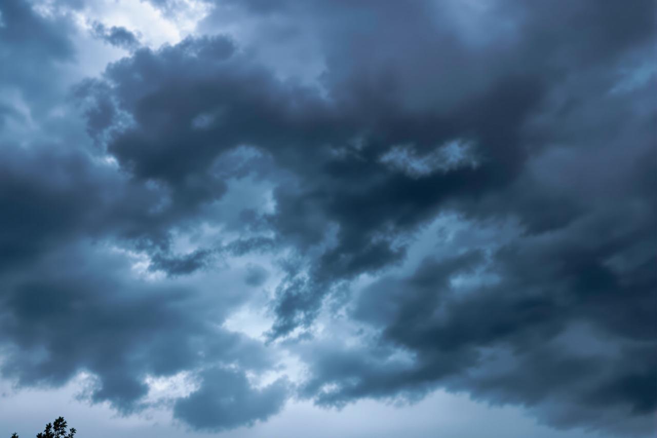 多地暴雨预警!强对流天气来袭,多省启动应急响应